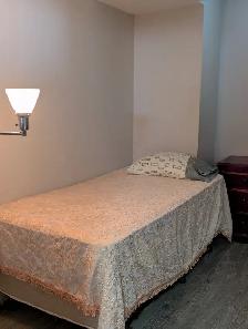 Furnished PH room in Scarborough