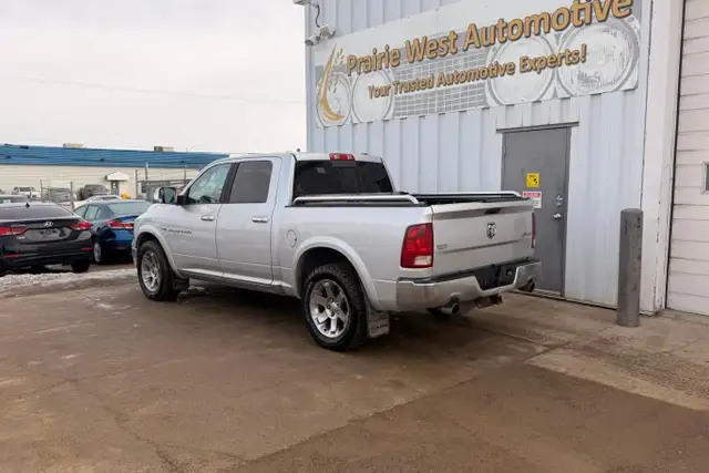 2012 Ram 1500 Laramie HEMI Crew Cab  5.7L V8 - Photo 2