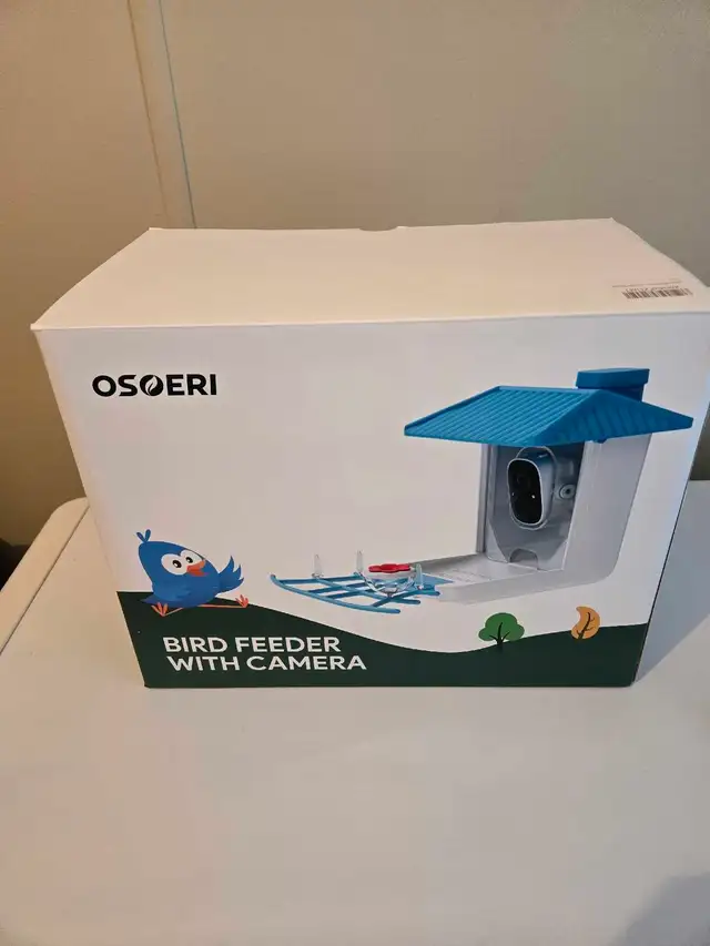 NEW bird feeder with camera
