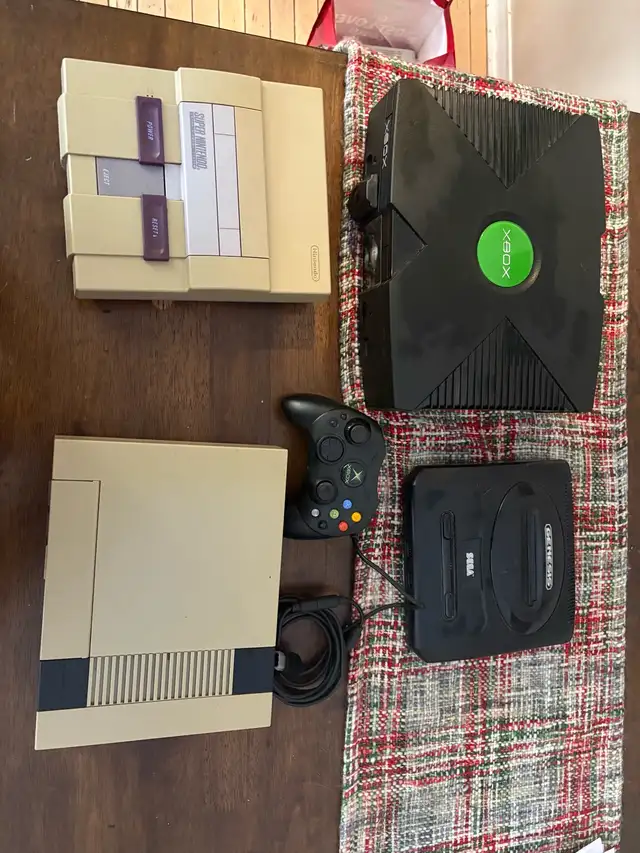 Video game console bundle/lot