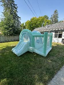 Bouncy House For Rent! Perfect For Backyard Parties & More!