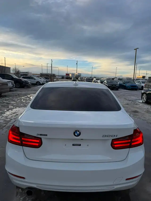 2014 BMW 3 Series XDrive AWD : Low Mileage - Photo 5