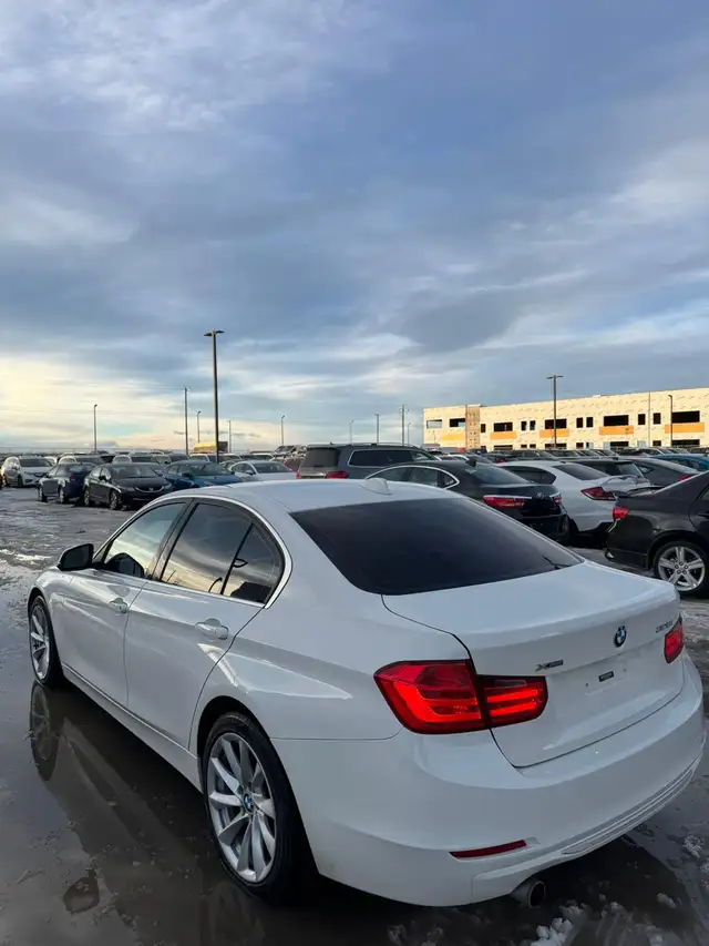 2014 BMW 3 Series XDrive AWD : Low Mileage - Photo 6