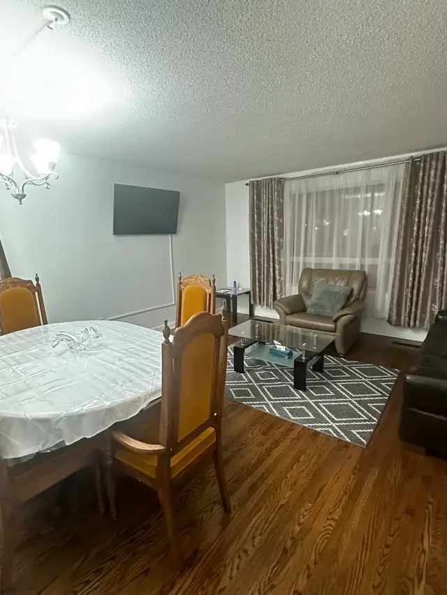 room for rent Scarborough - Photo 7