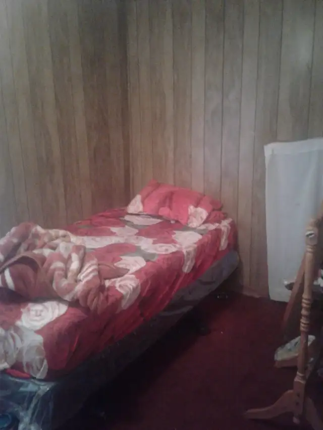 Room Rental International Student/ Work Permit - Photo 4