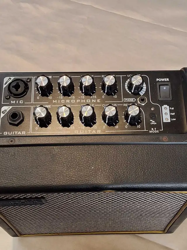 CoolMusic BP-Mini Portable Bluetooth USB-C Guitar Amplifier - Photo 2