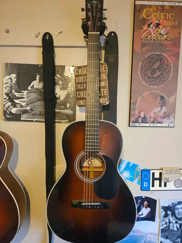 SIGMA PARLOUR ACOC/ELEC..  12 Fret GUITAR..00M-1STS SB AE