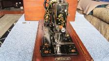 FABULOUS 1901 HAND CRANK SEWING MACHINE MOTHER OF PEARL INLAY - Photo 8