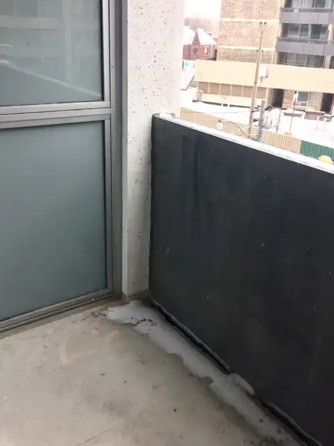 BATHURST & ST CLAIR: Charming Studio Condo For Rent Toronto - Photo 11