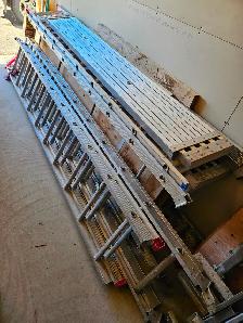 Assorted scaffold, extension planks, ladders, see description - Photo 2