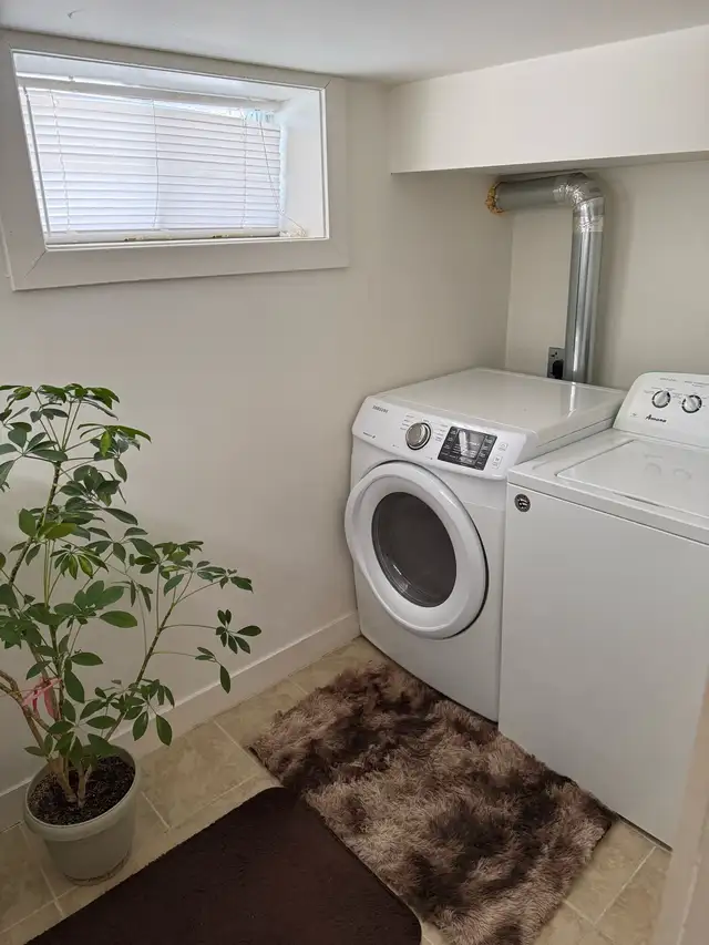 Basement Apartment For Rent/Vaughan - Photo 10