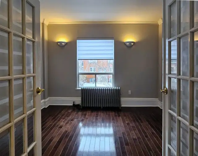 3 Bedroom Apartment for rent -  Cabbagetown Victorian Building - Photo 5