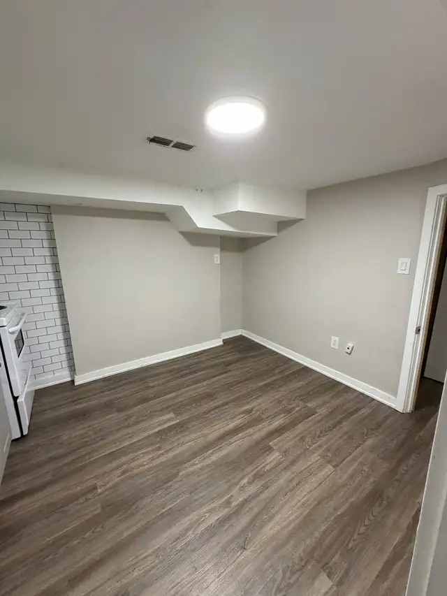 Bachelor Unit in Corso Italia  Immediately Available - Photo 3