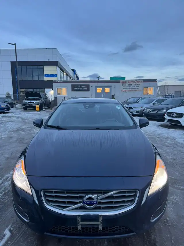 2012 Volvo S60 T5 HARMONEY : Very Well Serviced - Photo 2