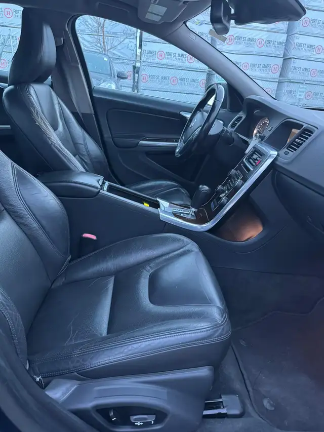 2012 Volvo S60 T5 HARMONEY : Very Well Serviced - Photo 10