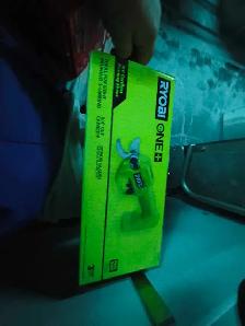 BRAND NEW IN BOX RYOBI PRUNING SHEARS