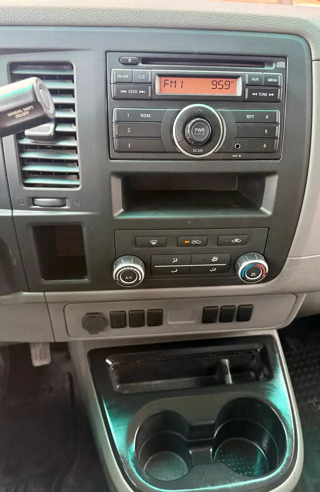 2014 Nissan NV1500 Cargo - Photo 10