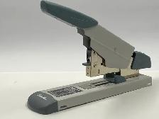 Swingline Heavy Duty Stapler Model # 39002 Like New. 160 Sheets - Photo 2