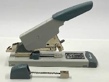 Swingline Heavy Duty Stapler Model # 39002 Like New. 160 Sheets - Photo 8
