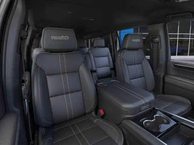 2026 Chevrolet Suburban - Photo 6