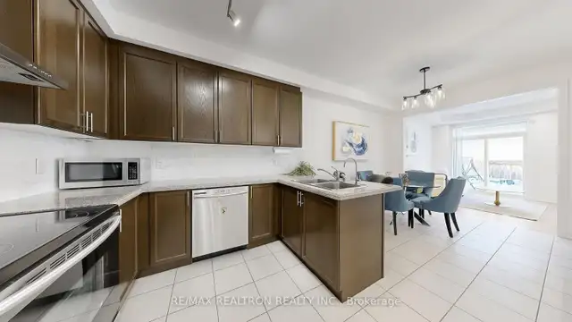AURORA TOWNHOUSE FOR SALE $999,000 - Photo 4