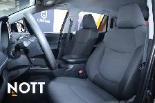 2024 TOYOTA RAV4 LE - Photo 9