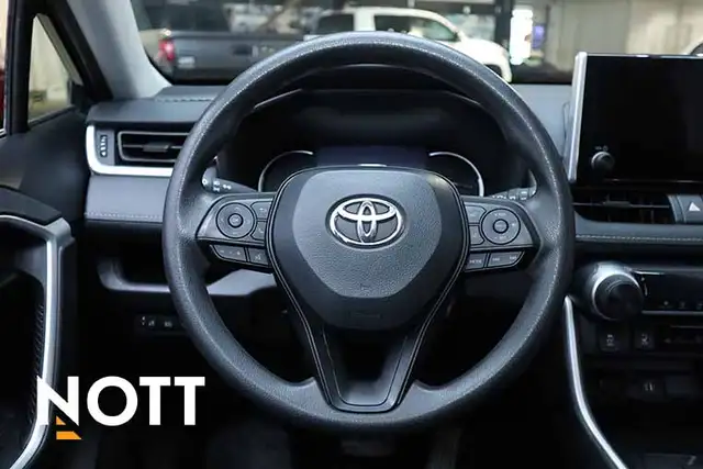 2024 TOYOTA RAV4 LE - Photo 14