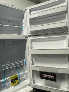 NEW 30" Frigidaire Top Freezer Fridge (18 Cu.Ft) - Photo 8