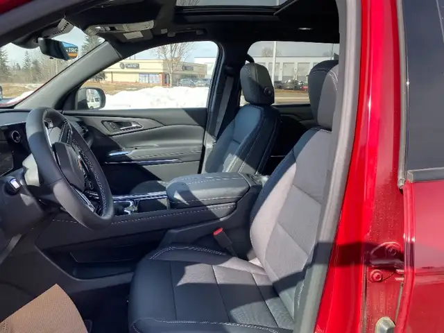 2026 Chevrolet Traverse LT Leather|Heated Seats|Sunroof - Photo 10