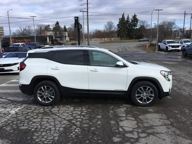 2022 GMC Terrain - Photo 6