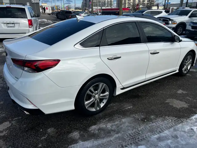 2019 Hyundai Sonata 2.4L Essential w/Sport Pkg - Photo 3