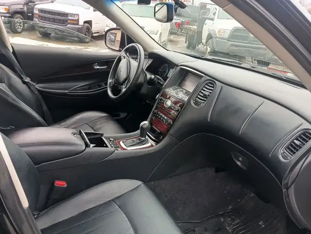 2015 Infiniti QX50 - Photo 8