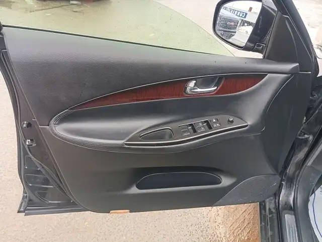 2015 Infiniti QX50 - Photo 14