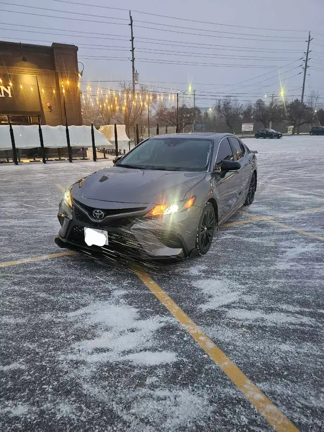 2019 toyota camry se upgrade