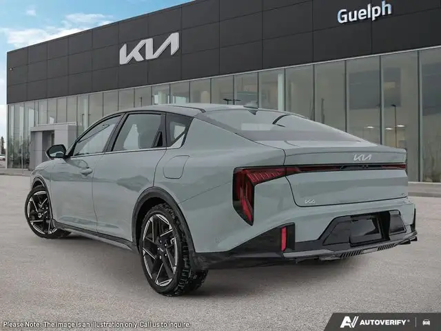 2025 Kia K4 GT-Line Turbo - Photo 4