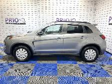 2023 Mitsubishi RVR - Photo 2