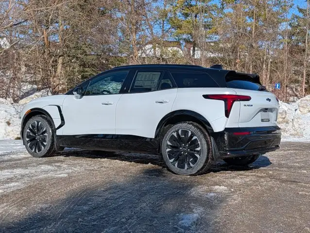 2026 Chevrolet Blazer EV AWD RS- WI-Fi Hotspot Capable - Photo 12