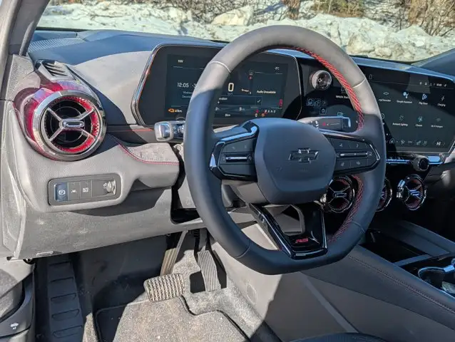 2026 Chevrolet Blazer EV AWD RS- WI-Fi Hotspot Capable - Photo 17