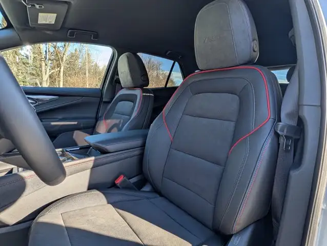 2026 Chevrolet Blazer EV AWD RS- WI-Fi Hotspot Capable - Photo 30