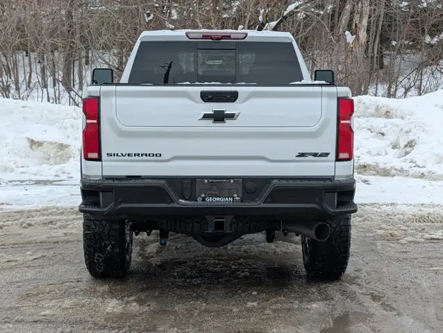 2026 Chevrolet Silverado 2500HD ZR2- Duramax 6.6L V8 Turbo - Photo 10
