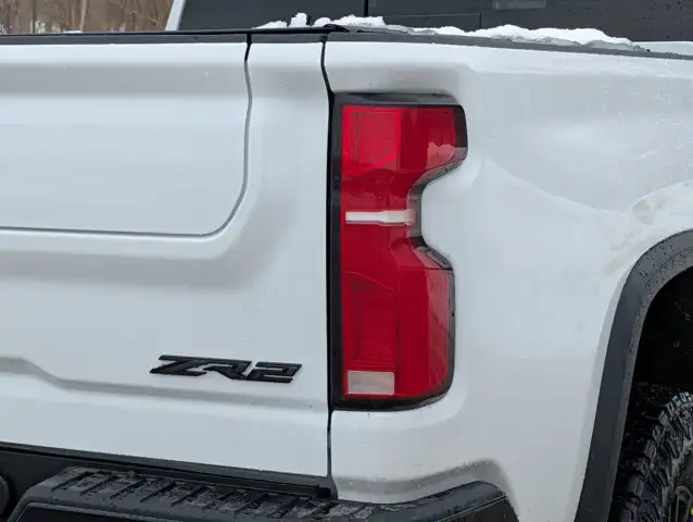 2026 Chevrolet Silverado 2500HD ZR2- Duramax 6.6L V8 Turbo - Photo 11