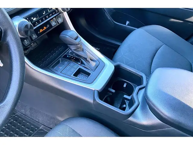 2024 Toyota RAV4 AWD | TOUCHSCREEN | CARPLAY | CAMERA - Photo 15