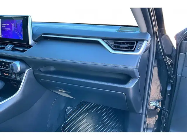 2024 Toyota RAV4 AWD | TOUCHSCREEN | CARPLAY | CAMERA - Photo 19