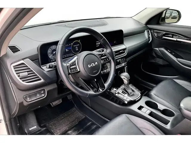 2024 Kia Seltos AWD | LEATHER | NAV | SUNROOF | - Photo 2