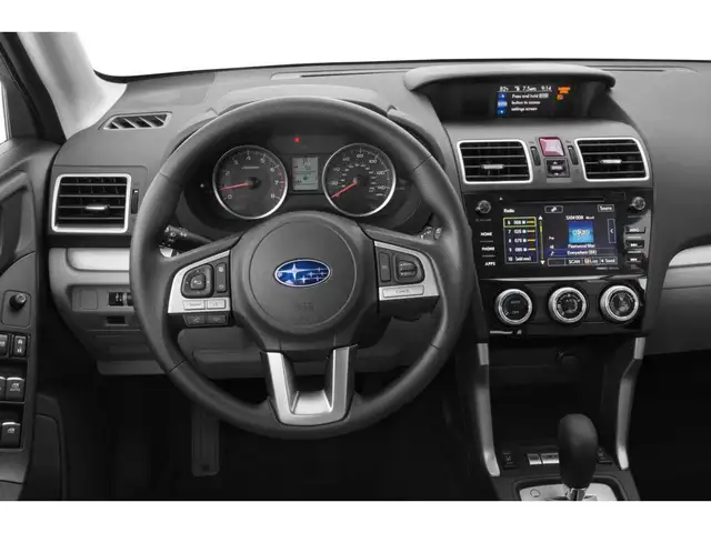 2017 Subaru Forester 2.5i Touring - Photo 4