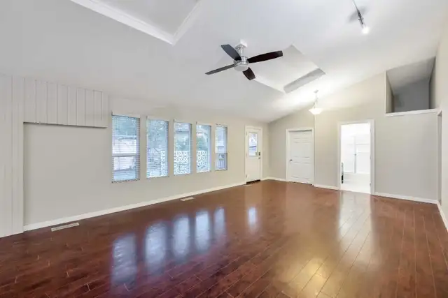 For Rent beautiful 2bedroom in Hope BC - Photo 7
