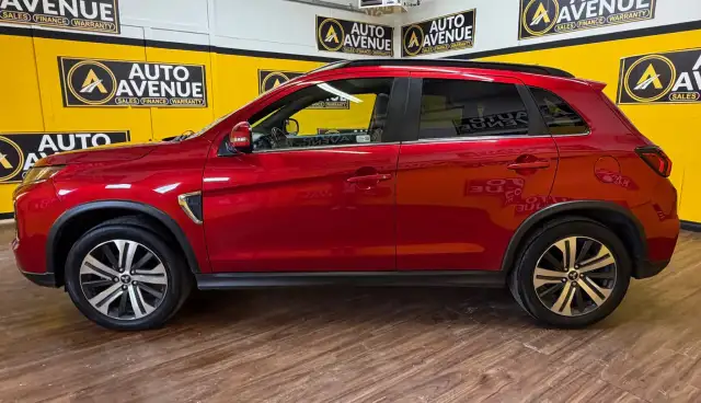 2021 Mitsubishi RVR SE - PANORAMA! LEATHER! - Photo 2