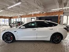 2022 Tesla Model 3 Performance AWD - Photo 2
