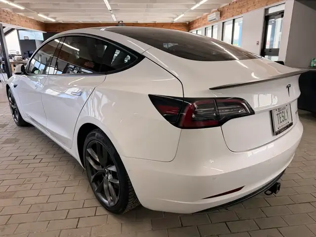 2022 Tesla Model 3 Performance AWD - Photo 3