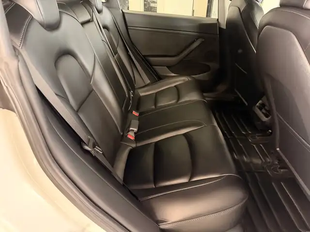 2022 Tesla Model 3 Performance AWD - Photo 10